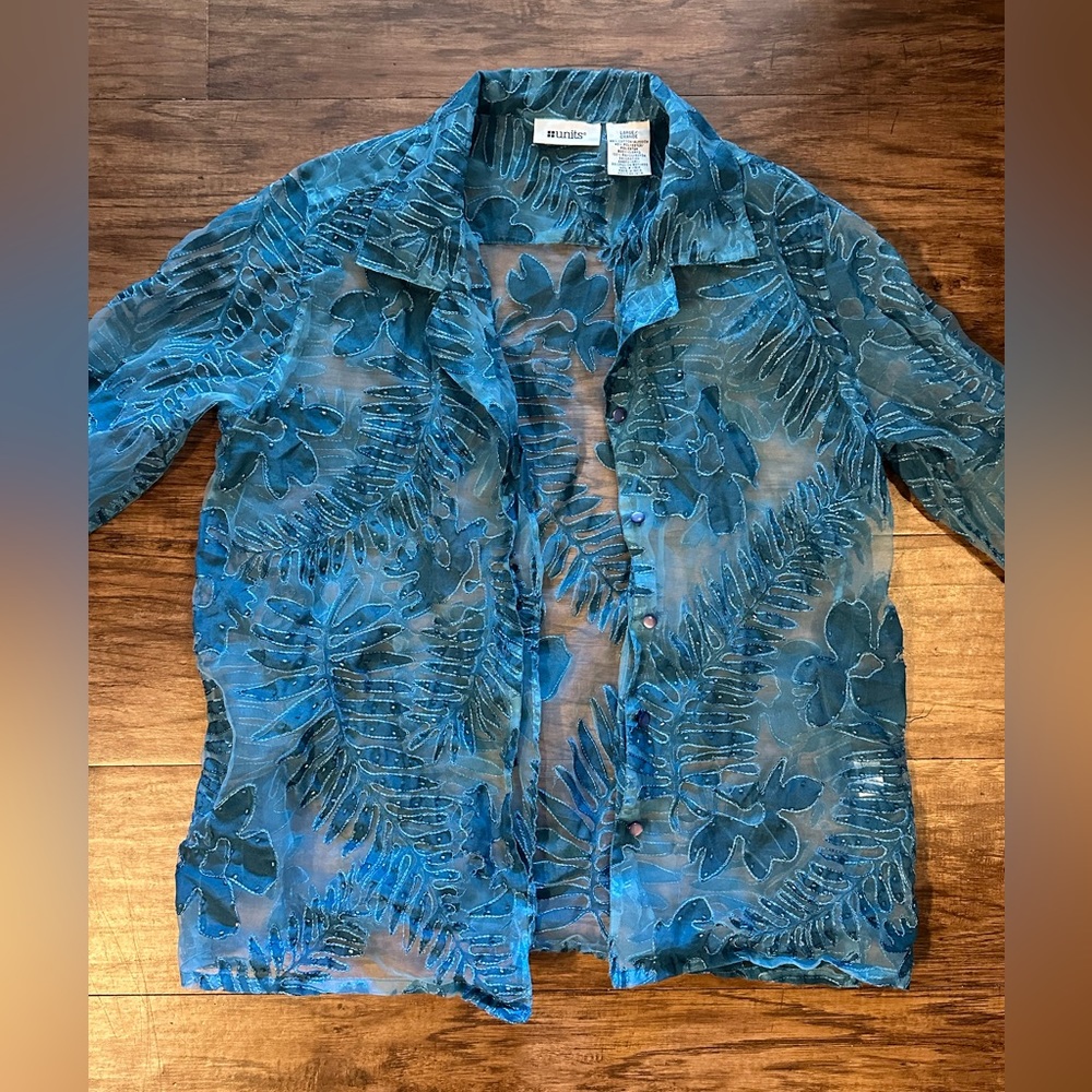 Units vintage turquoise blue lacey women’s button up blouse - Picture 1 of 9